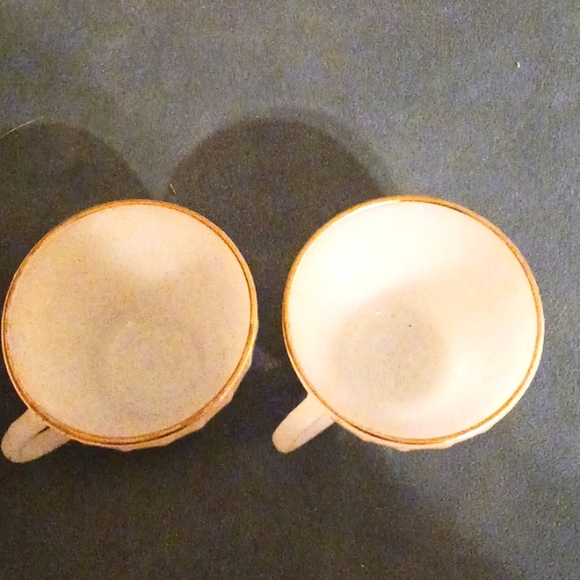 2- Vintage Fire King Anchor Hocking Milk Glass Swirl Coffee Tea Cups Gold Trim - Picture 3 of 5